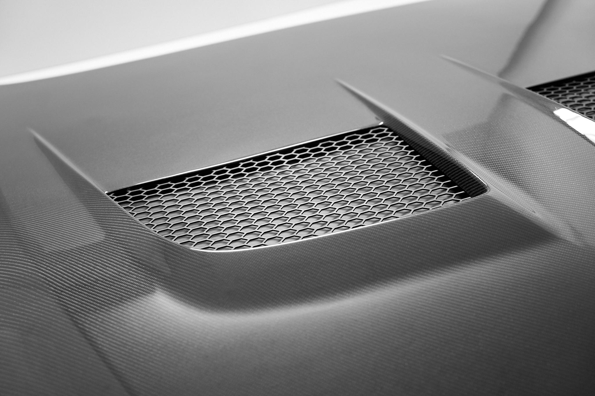 Dettagli del cofano della Mustang 2024 - ICOOH