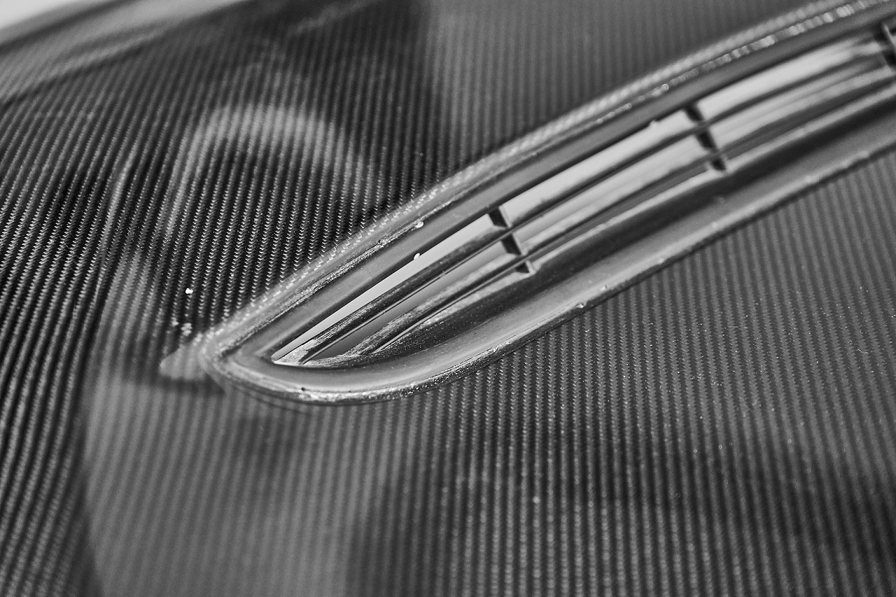 Vetrina del cofano in fibra di carbonio della BMW GTS - ICOOH