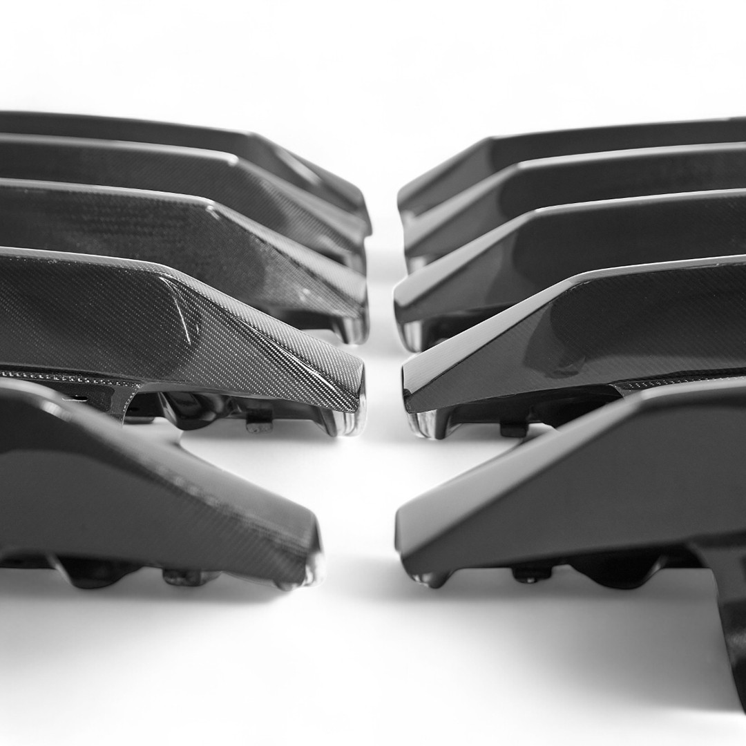 Espositore per la copertura della coda in fibra di carbonio - ICOOH