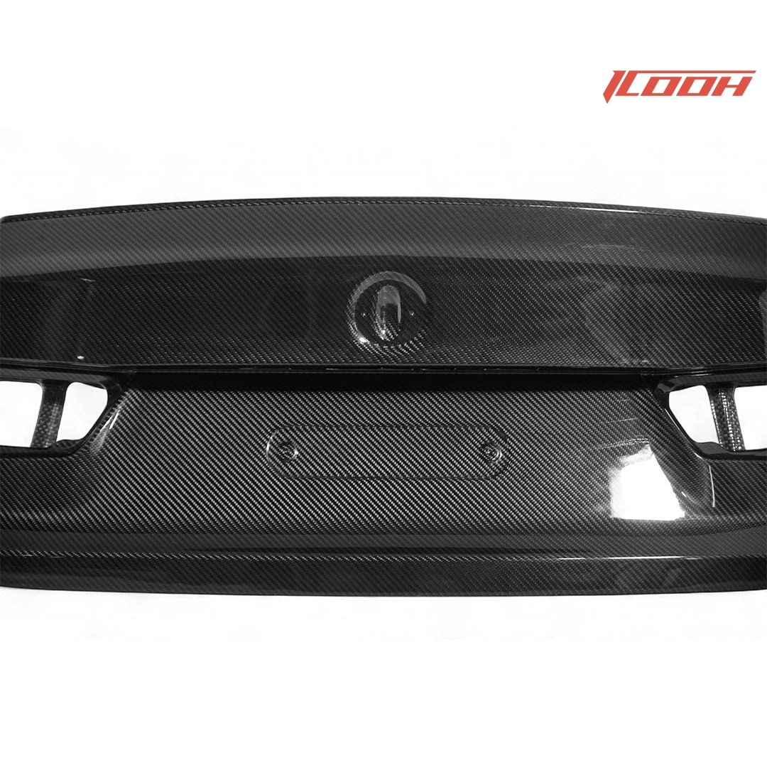 Porta posterior e fibra carbonis pro anno 2021 - ICOOH Porta posterior e fibra carbonis pro anno 2021 - ICOOH