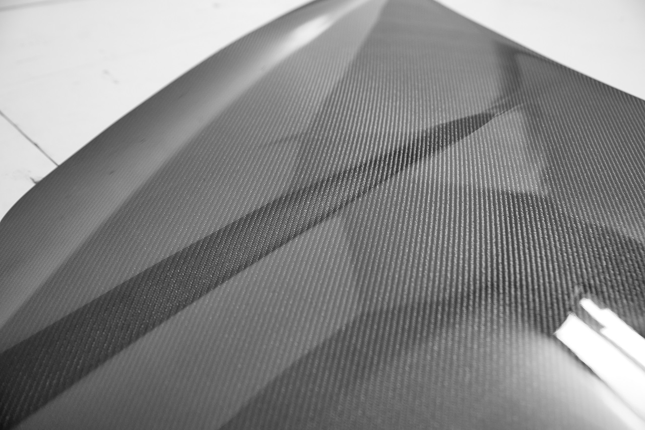 Espositore cofano in fibra di carbonio Corvette - ICOOH