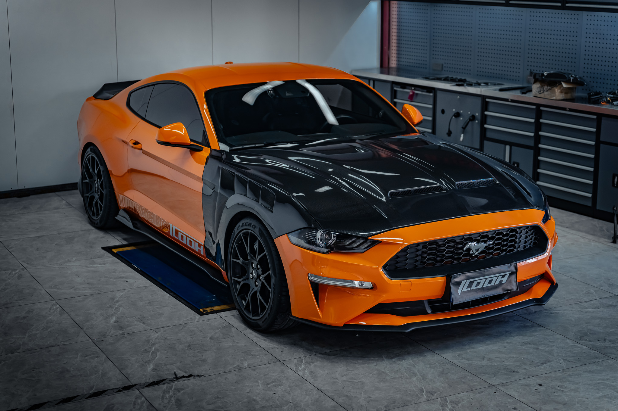 Ford Mustang Super Snake Carbon Fiber Hood Display - ICOOH