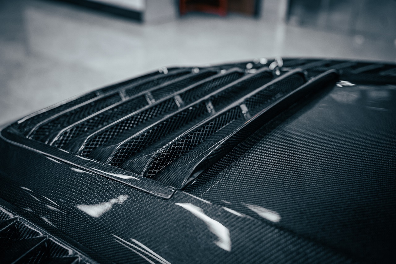 Dettagli del cofano in fibra di carbonio GT500 005 - ICOOH