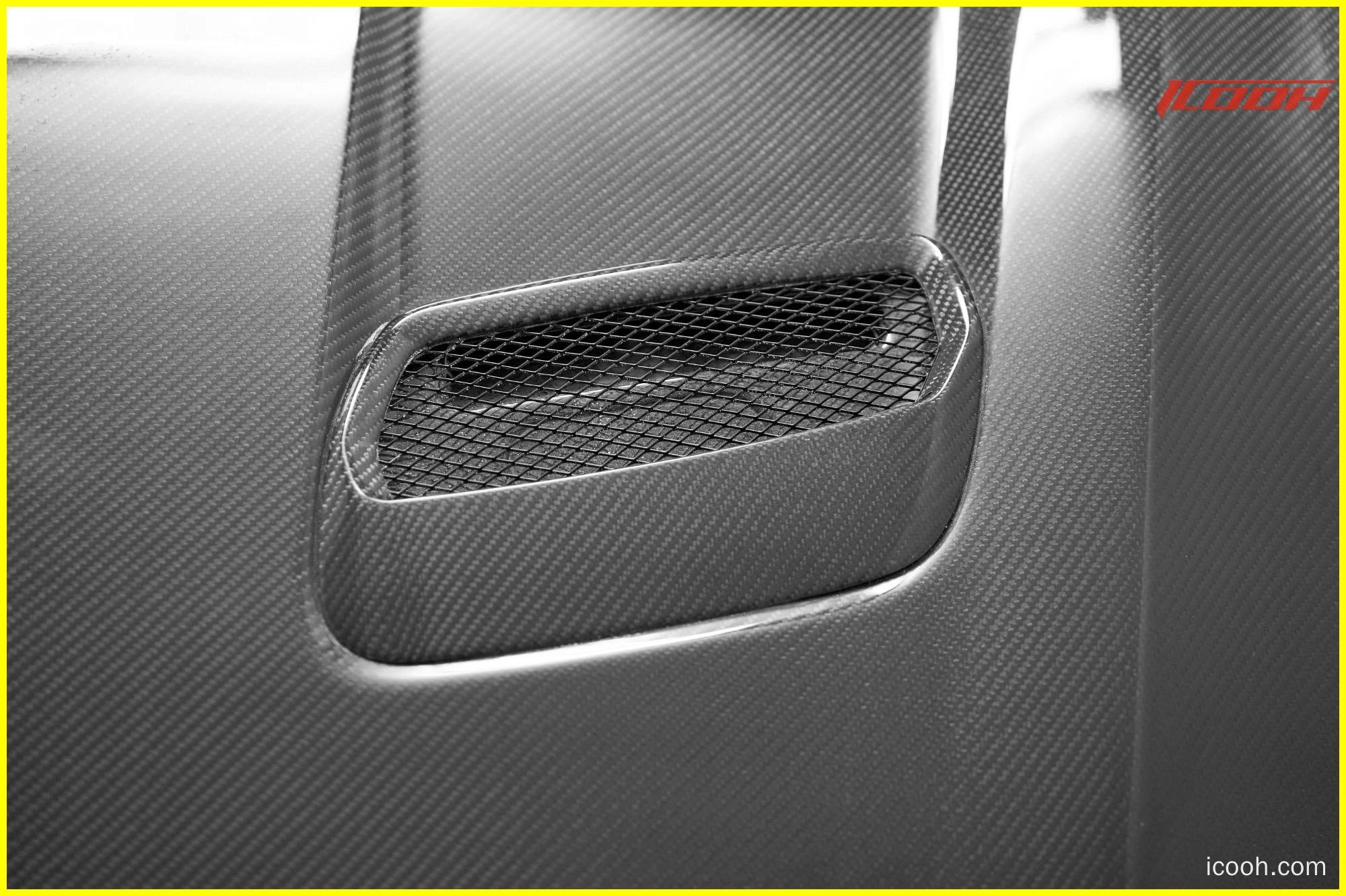Mustang 2015-2017 carbon fiber hood - ICOOH