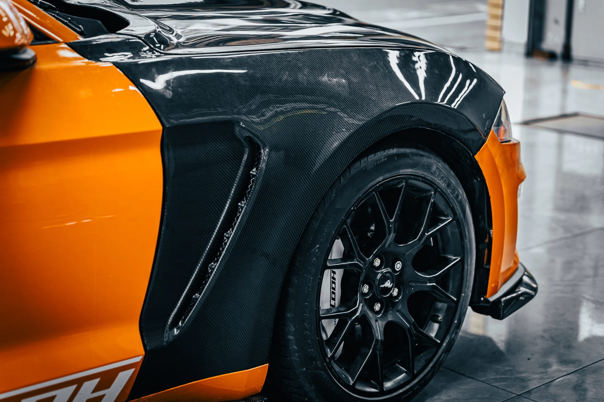 Mustang-GT350-fender-vent-scene-display - ICOOH Mustang GT350 fender vent scene display - ICOOH